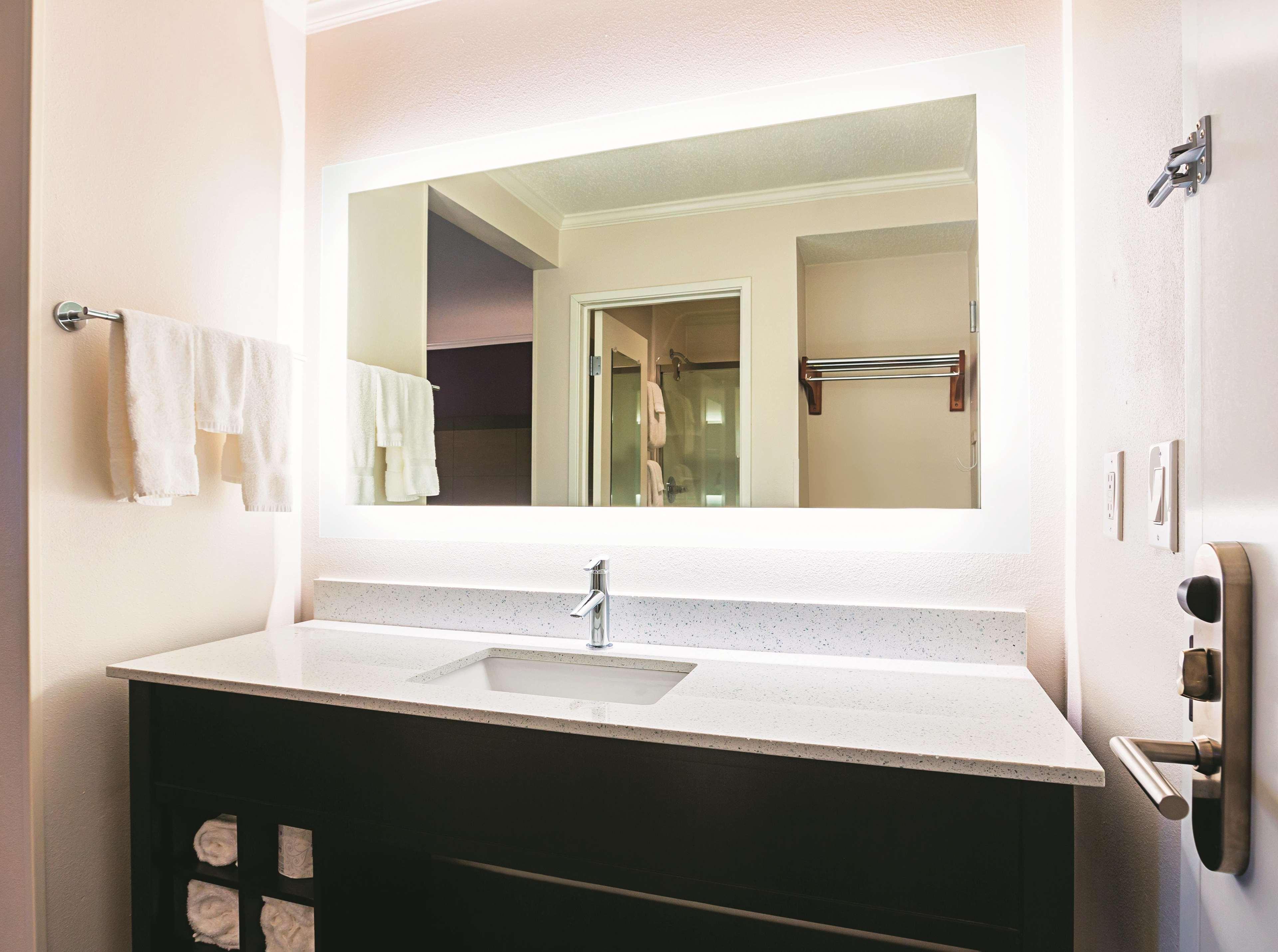 La Quinta By Wyndham Atlanta Midtown - Buckhead Hotel Екстериор снимка
