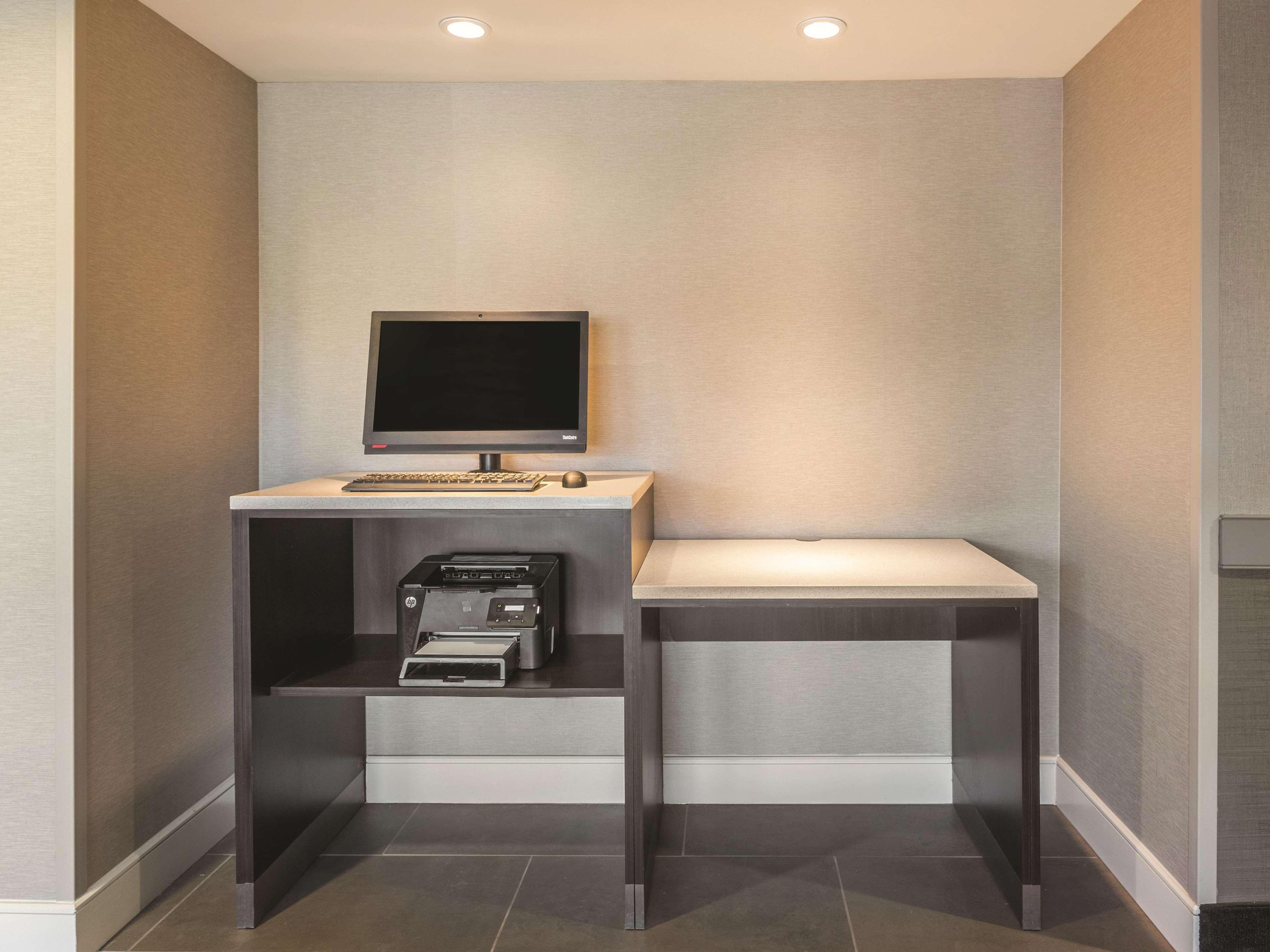 La Quinta By Wyndham Atlanta Midtown - Buckhead Hotel Екстериор снимка