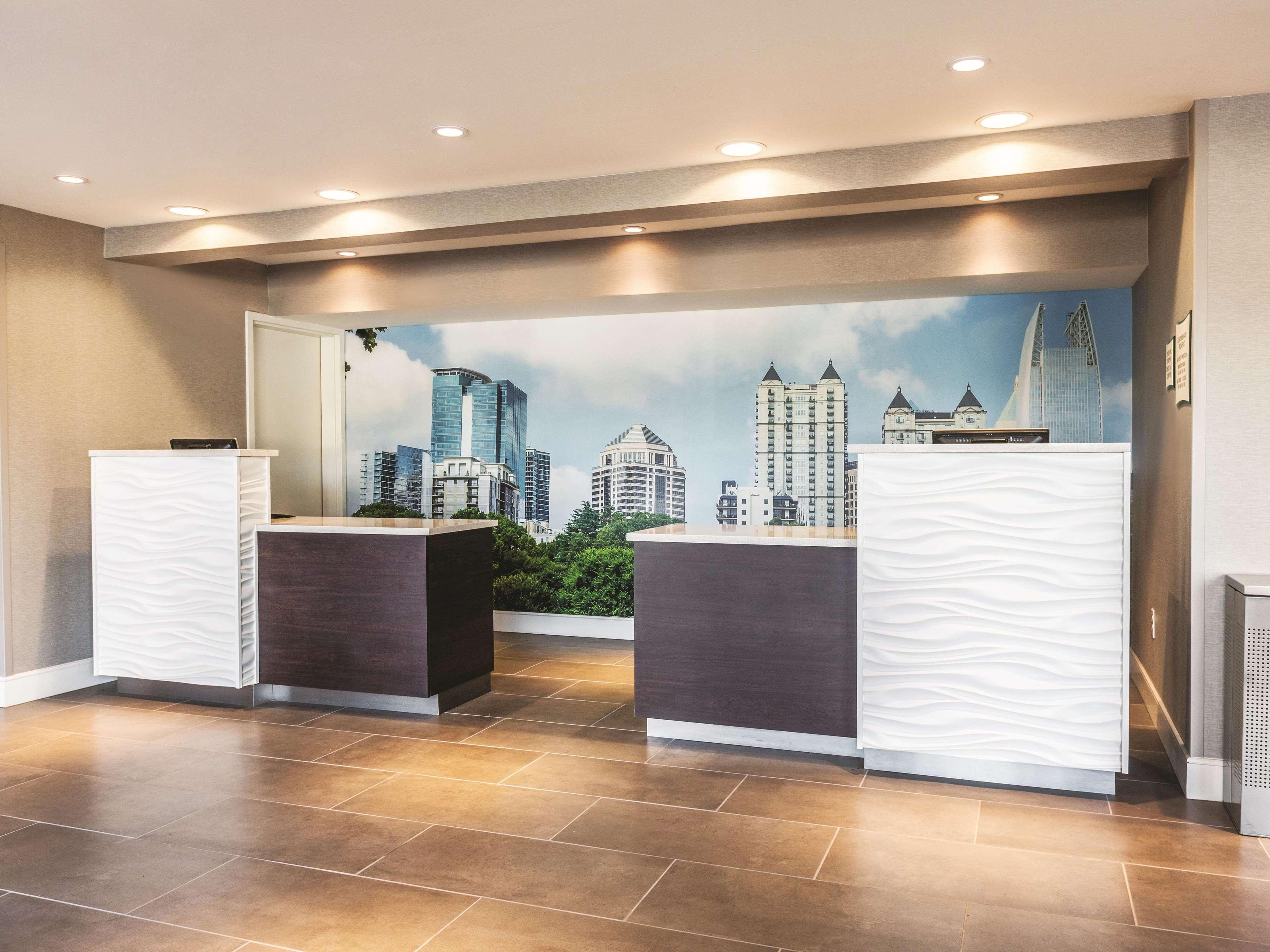 La Quinta By Wyndham Atlanta Midtown - Buckhead Hotel Екстериор снимка
